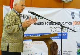 Bruce Alberts addressing High Level IBSE Roundtable 2 July 2013 Jakarta