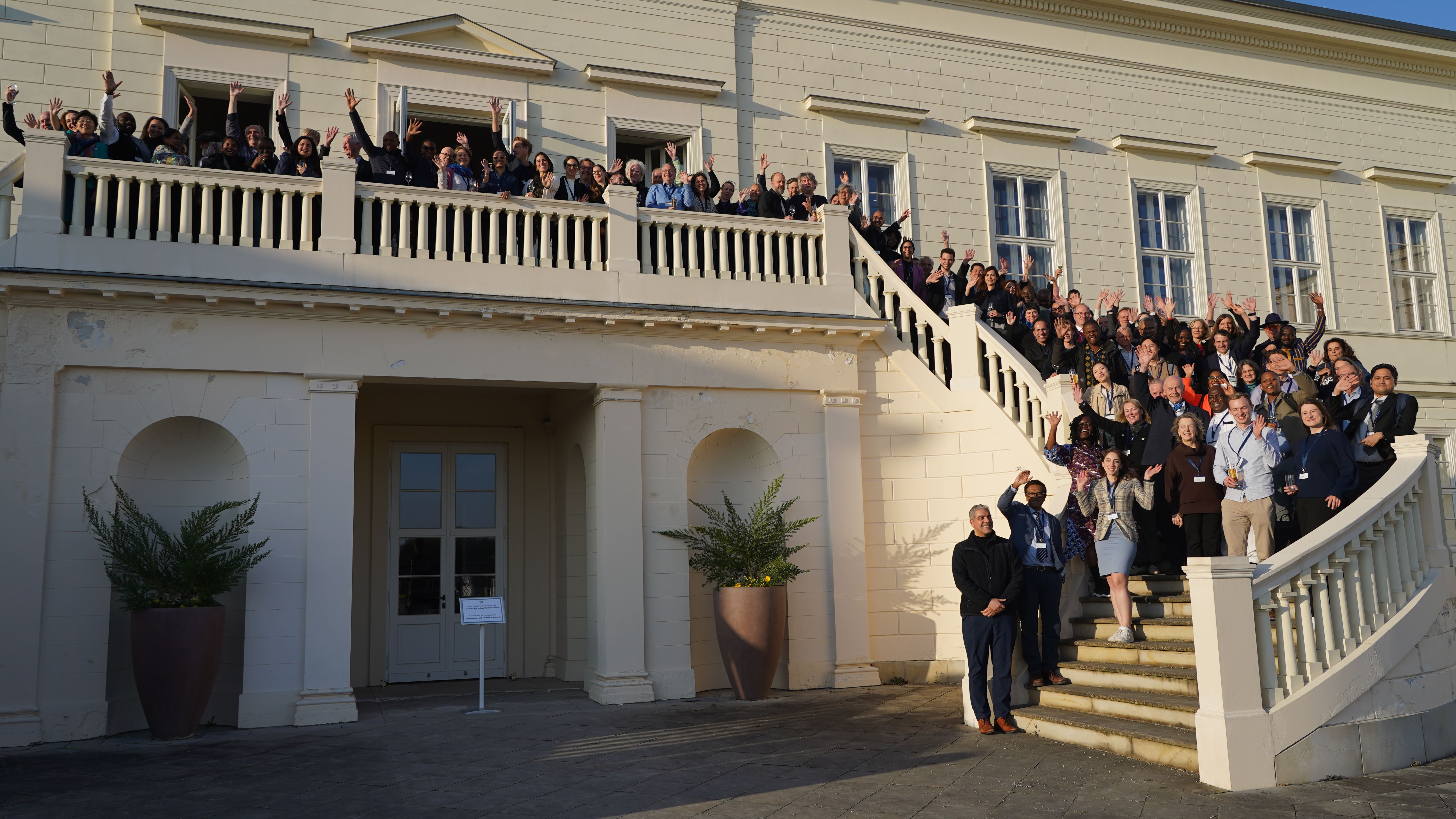 Group photo of the participants to the International Urban Health Summit in Hanover, Germany, from 9 to 11 April 2025 (Photo credits: Sofia Nitti/IAP)