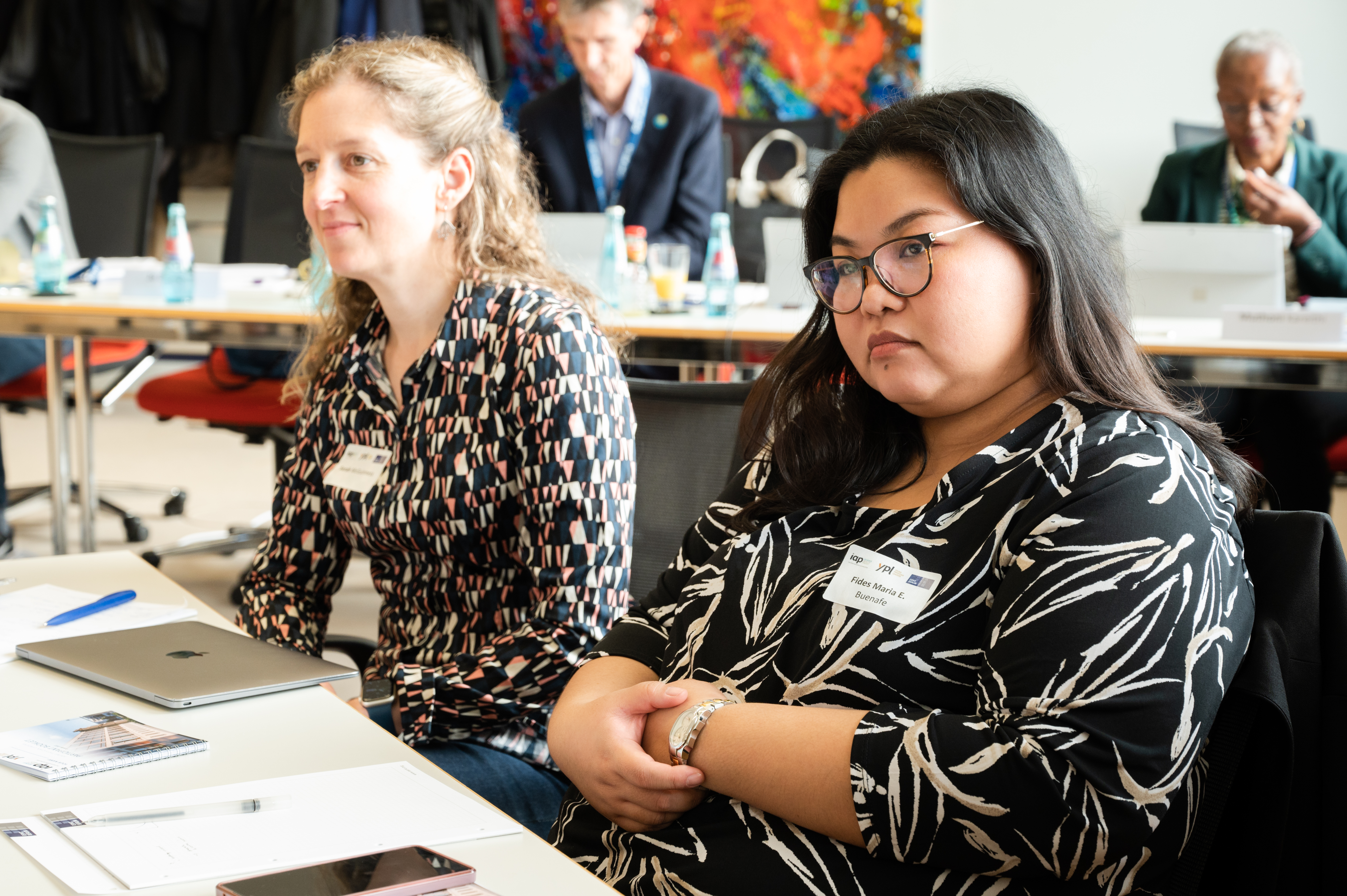 Sarah McGuinness (left) and Fides Maria Aileen V. Buenafe (photo: G. Ortolani/IAP)