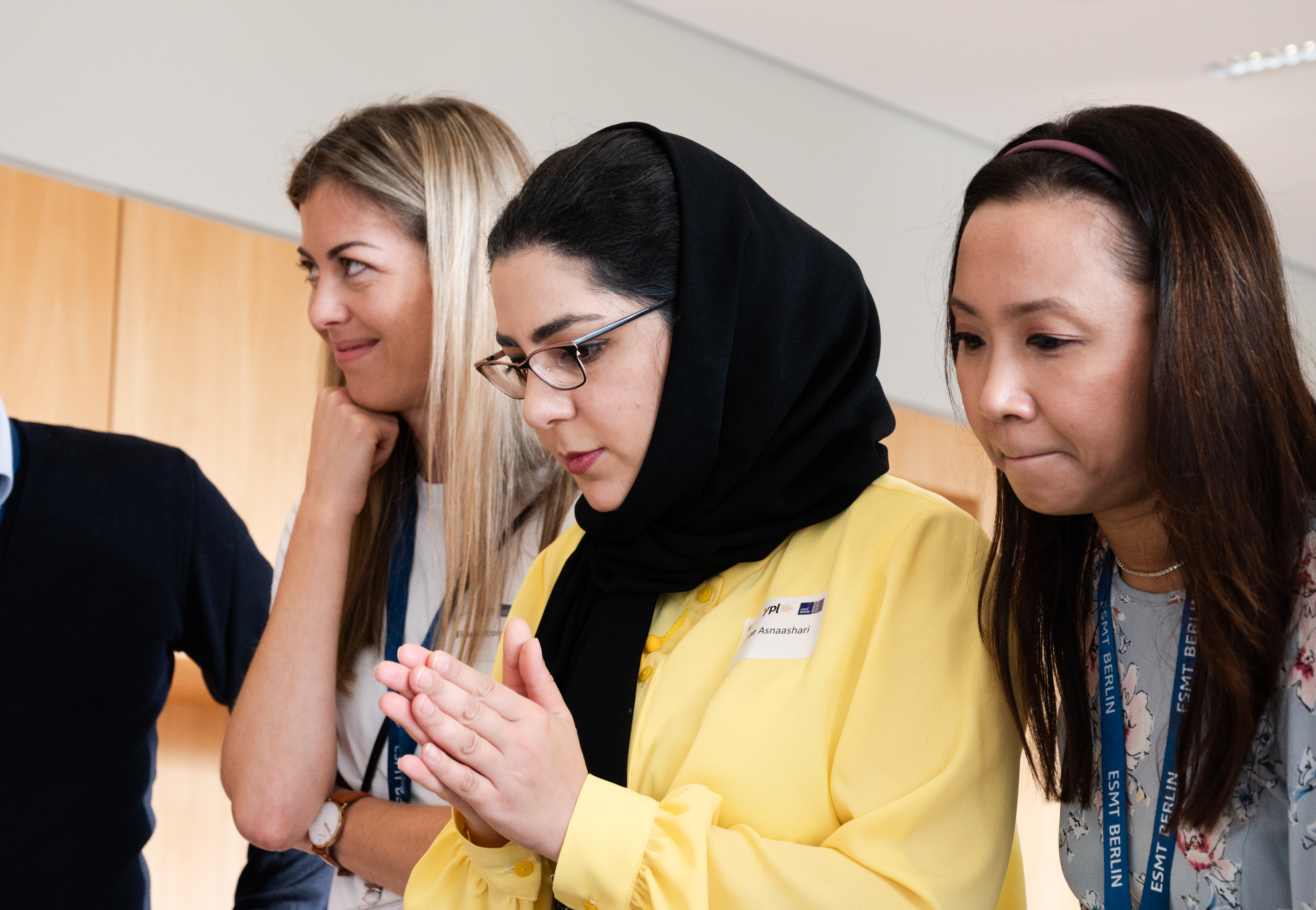 Elouise Kroon (left), Kosar Asnaashari and Nadia Atiya (photo: G. Ortolani/IAP)